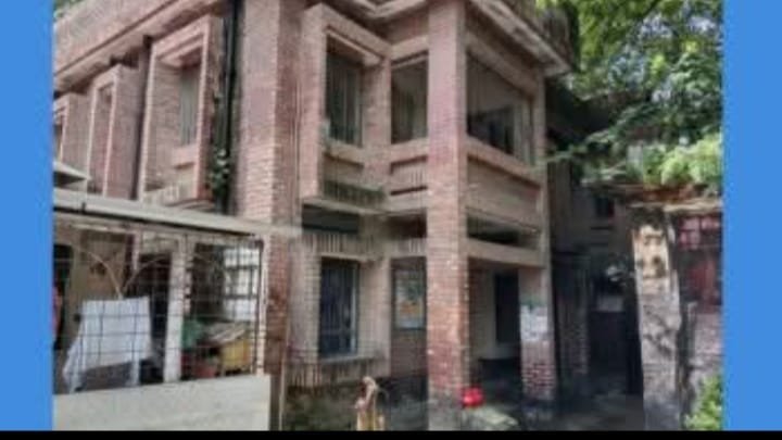 সিংগাইরে ফার্মাসিস্ট দিয়ে চলছে উপস্বাস্থ্য কেন্দ্র, ব্যহত স্বাস্থ্যসেবা