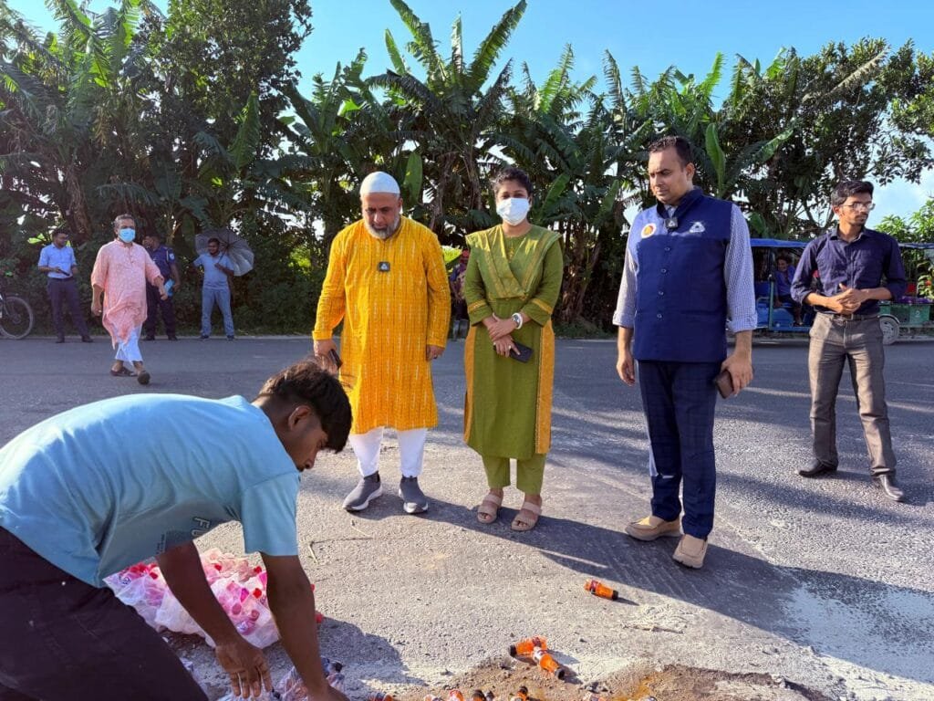 রায়পুরায় লাইসেন্সবিহীন ফুড কারখানায় মোবাইল কোর্ট; ২৫ হাজার টাকা জরিমানা