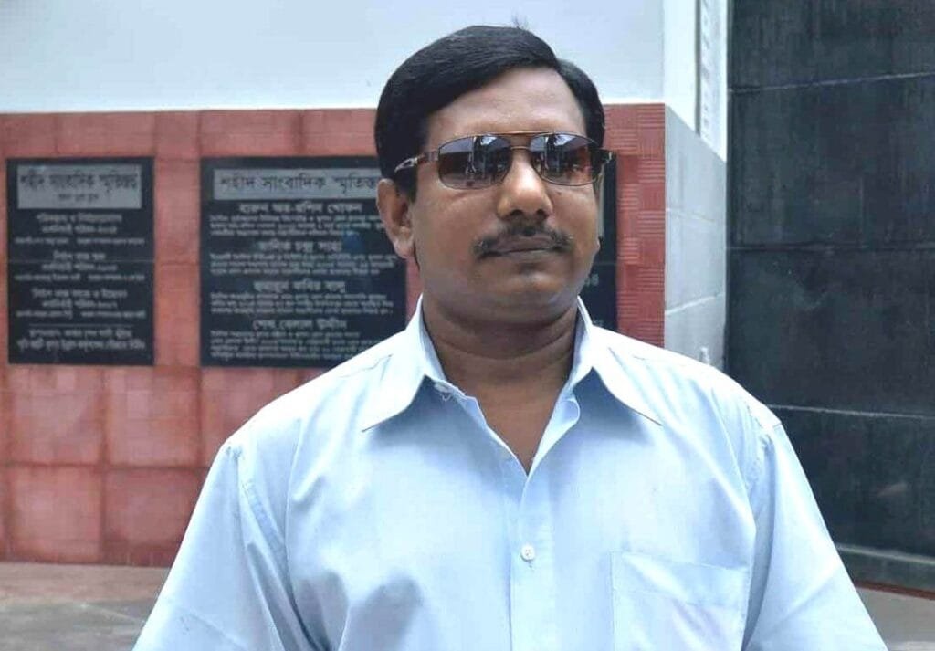 রূপসায় সাংবাদিক বুলু'র মরদেহ উদ্ধার