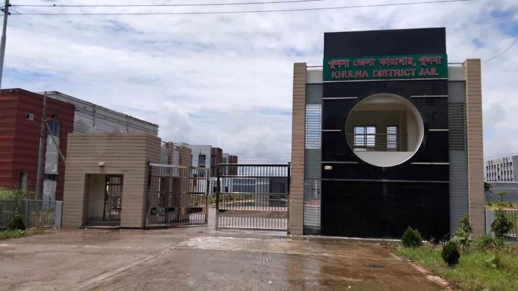 খুলনায় নবনির্মিত কেন্দ্রীয় কারাগার হস্তান্তরের পথে