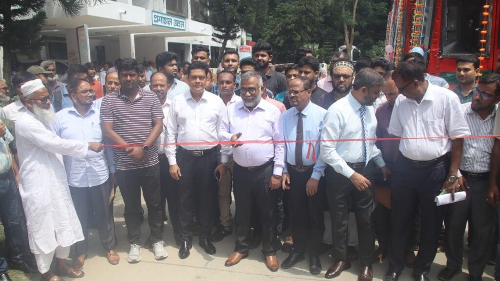 ইবির পরিবহন পুলে যুক্ত হলো চারটি দ্বিতল বাস
