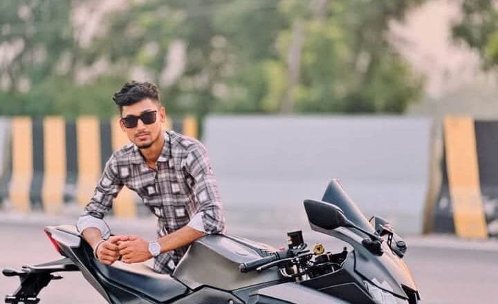 মানিকগঞ্জে মর্মান্তিক সড়ক দুর্ঘটনায় যুবকের মৃত্যু