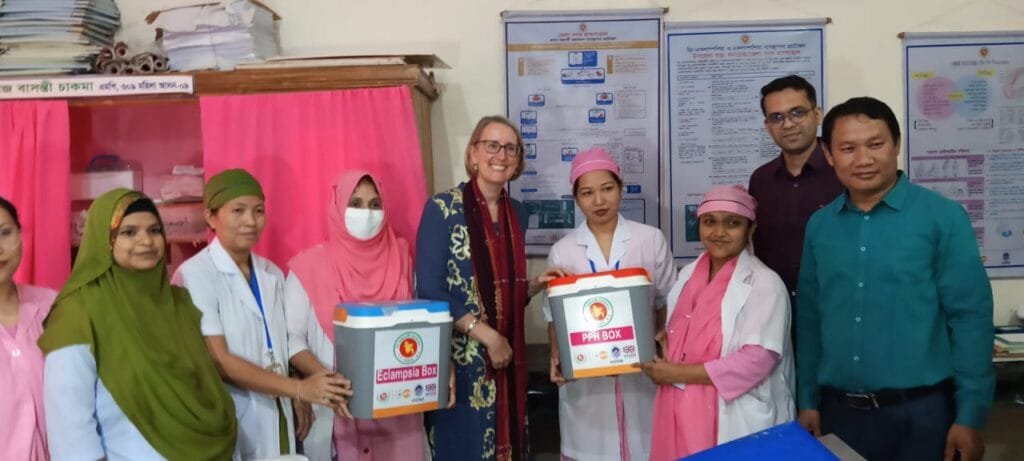 ঢাকাস্থ ব্রিটিশ হাইকমিশনারের পানছড়ি উপজেলা স্বাস্থ্য কমপ্লেক্সে পরিদর্শন