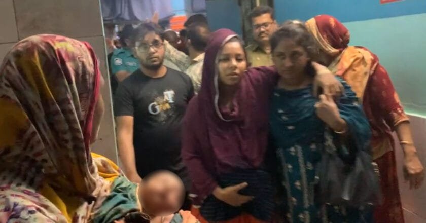 খুলনায় হাসপাতাল থেকে নবজাতক চুরি, ৬ ঘণ্টা পর উদ্ধার