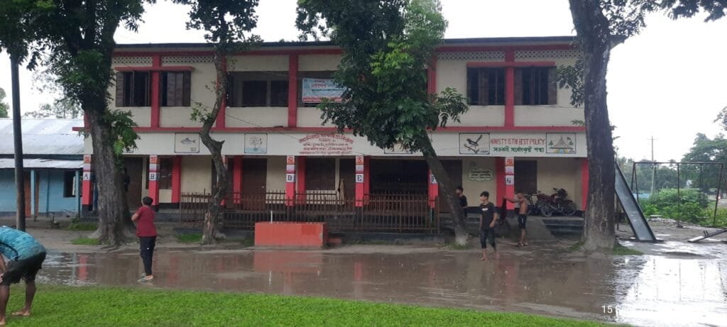 জয়মনিরহাট সরকারি প্রাথমিক বিদ্যালয়ের শিক্ষক ও নৈশপ্রহরীর বিরুদ্ধে অভিভাবকের লিখিত অভিযোগ