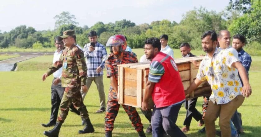 সাজেক সড়ক দুর্ঘটনায় নিহত শিক্ষার্থীর মরদেহ হেলিকপ্টারে গাইবান্ধায় পাঠিয়েছে সেনাবাহিনী
