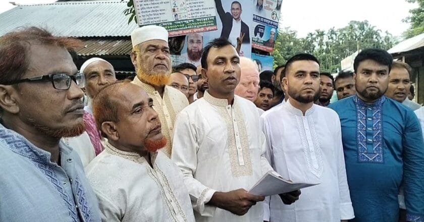 কুড়িগ্রামে গণসংযোগে ব্যস্ত সাবেক কেন্দ্রীয় ছাত্রদল নেতা মাহবুব মিয়া