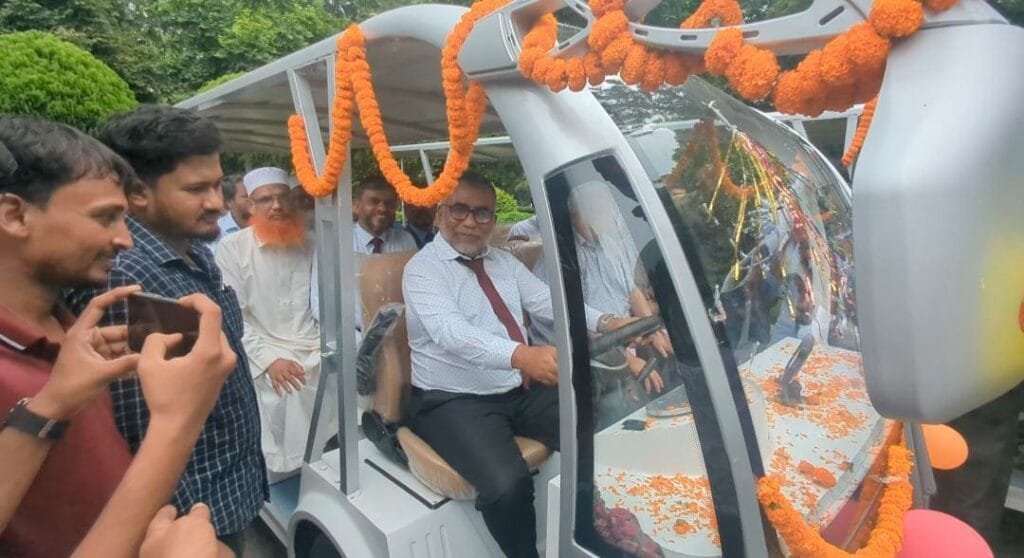 ইবিতে পরিবেশবান্ধব শাটল কার চালু