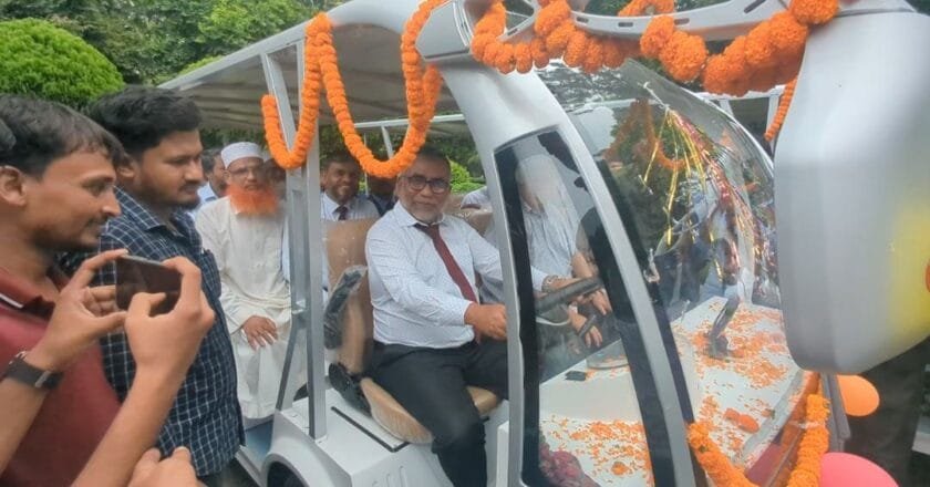 ইবিতে পরিবেশবান্ধব শাটল কার চালু