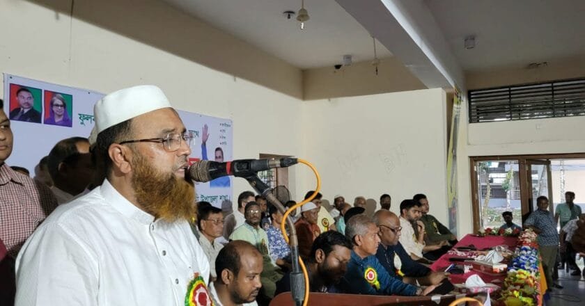 ফুলবাড়ীতে সেচ্ছাসেবক দলের মতবিনিময় সভা অনুষ্ঠিত