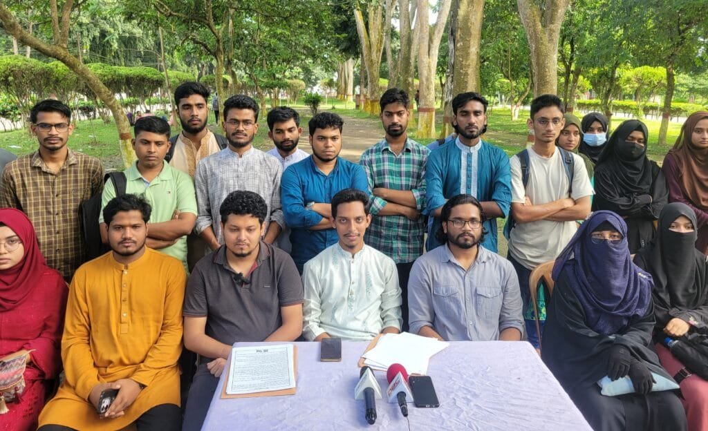 বর্ষপূর্তিতে শিক্ষার্থীদের মূল্যায়নে ‘অকৃতকার্য’ ইবি উপাচার্য