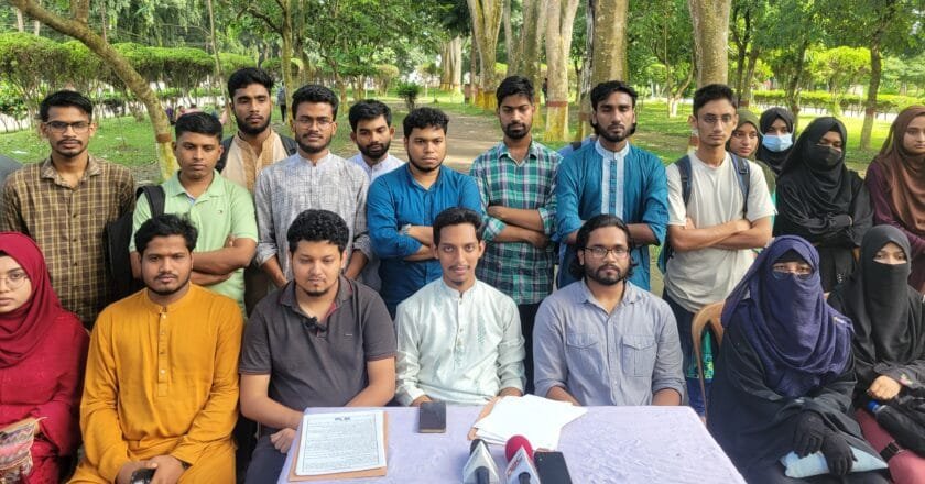 বর্ষপূর্তিতে শিক্ষার্থীদের মূল্যায়নে ‘অকৃতকার্য’ ইবি উপাচার্য