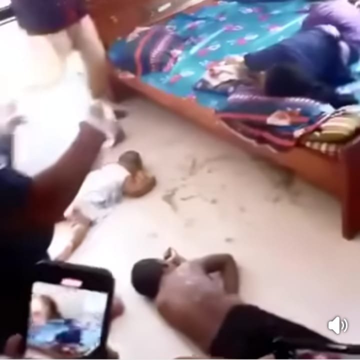 মানিকগঞ্জে ভবন থেকে তিনজনের মরদেহ উদ্ধার