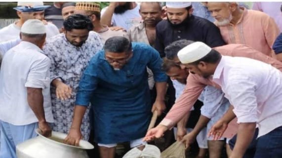 সিংগাইরের চান্দহর নদীতে মাছের পোনা অবমুক্ত