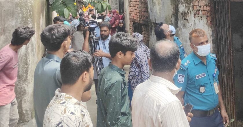 খুলনায় নিখোঁজ যুবকের লাশ মিলল চিলেকোঠায়