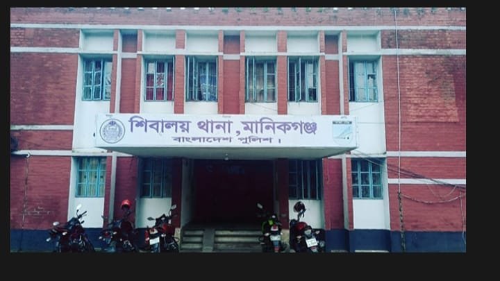 মানিকগঞ্জে কালীমন্দিরের প্রতিমা ভাঙচুর