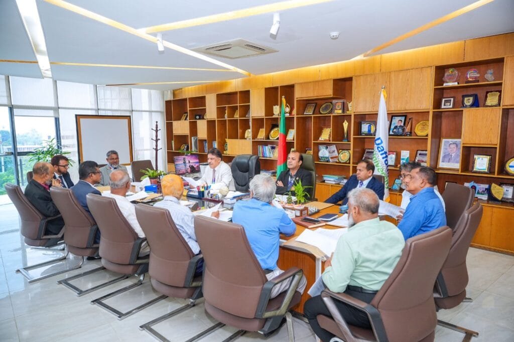 আশুলিয়াকে উচ্চশিক্ষা নগরীতে রূপান্তরের লক্ষ্যে ড্যাফোডিল বিশ্ববিদ্যালয়ে সভা অনুষ্ঠিত