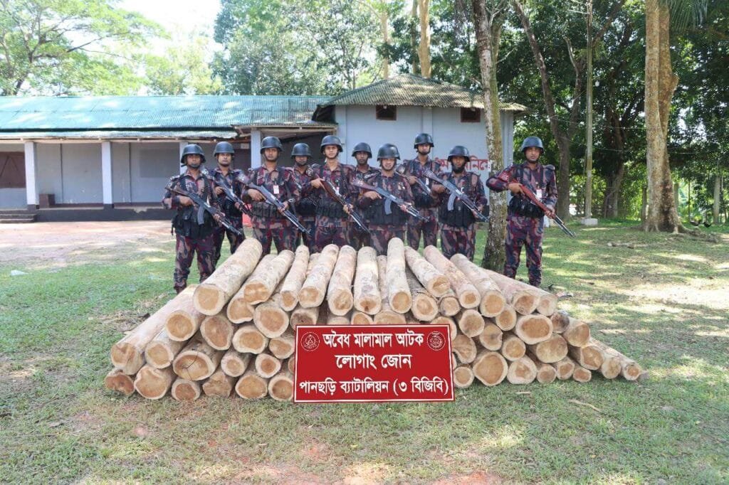পানছড়িতে বিজিবির অভিযানে অবৈধ সেগুন কাঠ আটক
