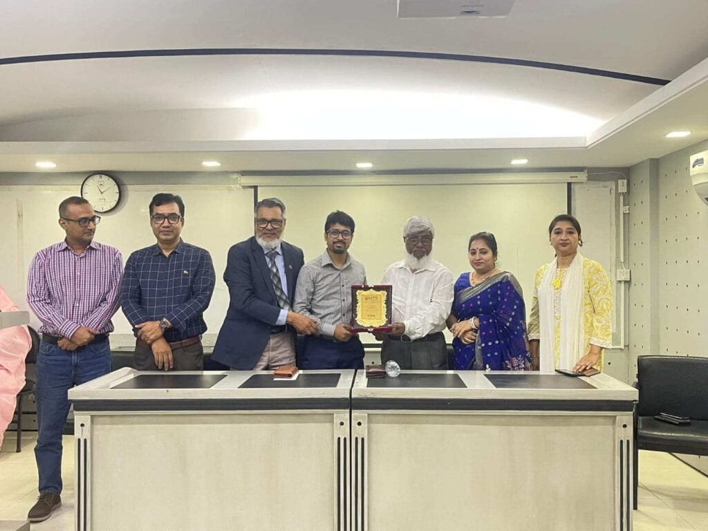 ইউআইটিএসে ব্যবসায়িক সমস্যা সমাধানে কেস স্টাডি পদ্ধতি বিষয়ে সেমিনার