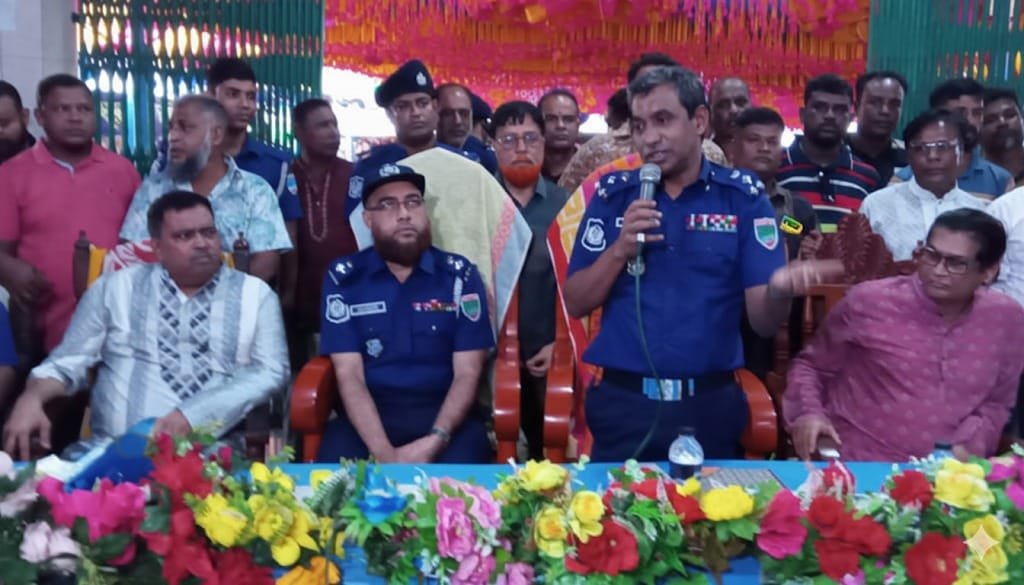 খুলনায় শান্তিপূর্ণ পরিবেশে দুর্গোৎসব উদযাপিত — রেঞ্জ ডিআইজি