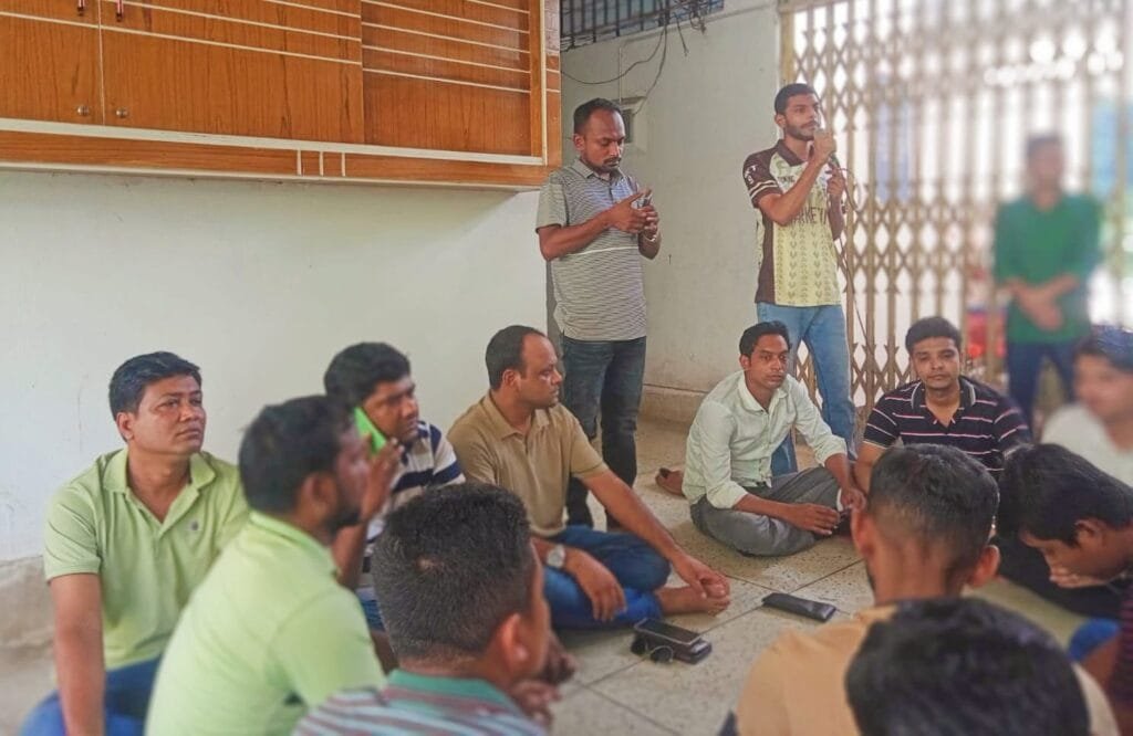 দুই দফা দাবিতে ইবি ছাত্রদলের অবস্থান কর্মসূচি