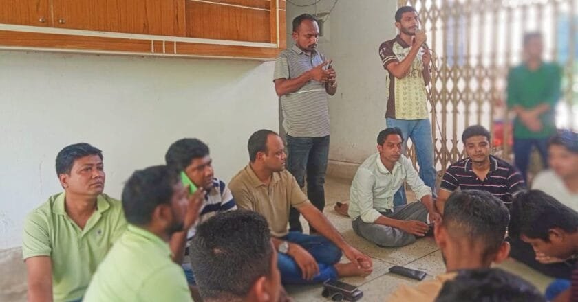 দুই দফা দাবিতে ইবি ছাত্রদলের অবস্থান কর্মসূচি