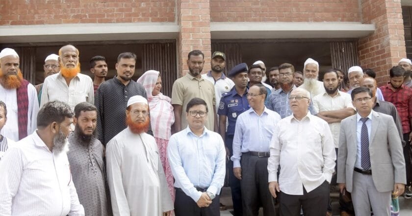 দুর্যোগে কার্যকর আশ্রয়কেন্দ্র নির্মাণে জোর দিচ্ছে সরকার: উপদেষ্টা ফারুক ই আজম