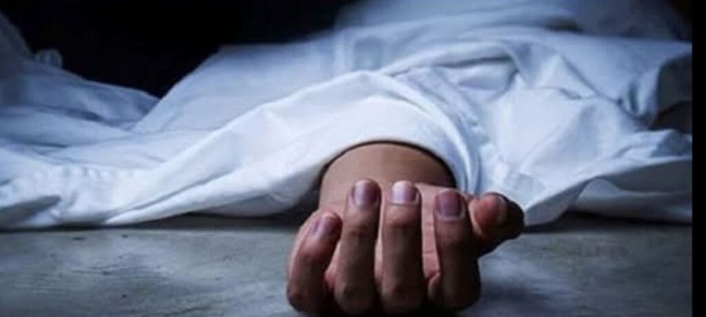 মানিকগঞ্জের সাটুরিয়ায় ডোবা থেকে এক প্যারালাইজড বৃদ্ধার মরদেহ উদ্ধার