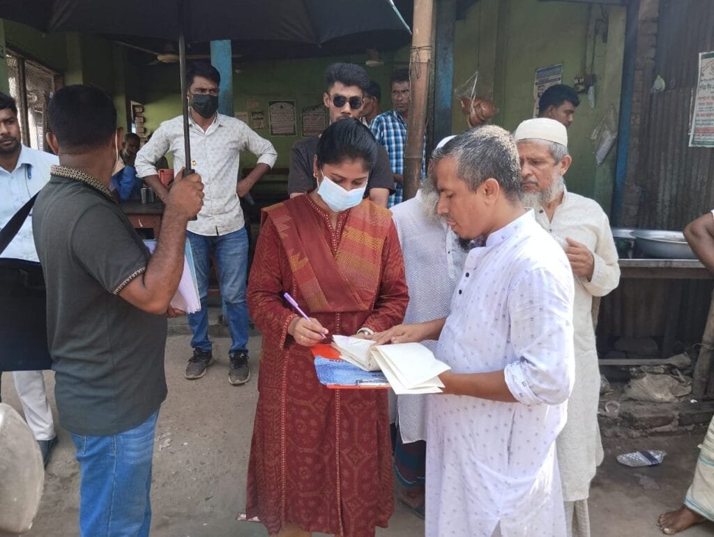 রায়পুরায় যানজট নিরসনে ভ্রাম্যমাণ আদালত, ১০’জনকে জরিমানা