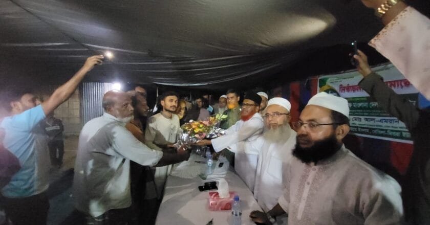 মানিকগঞ্জে বিএনপি থেকে দুইশত লোক জামায়াতে যোগদান