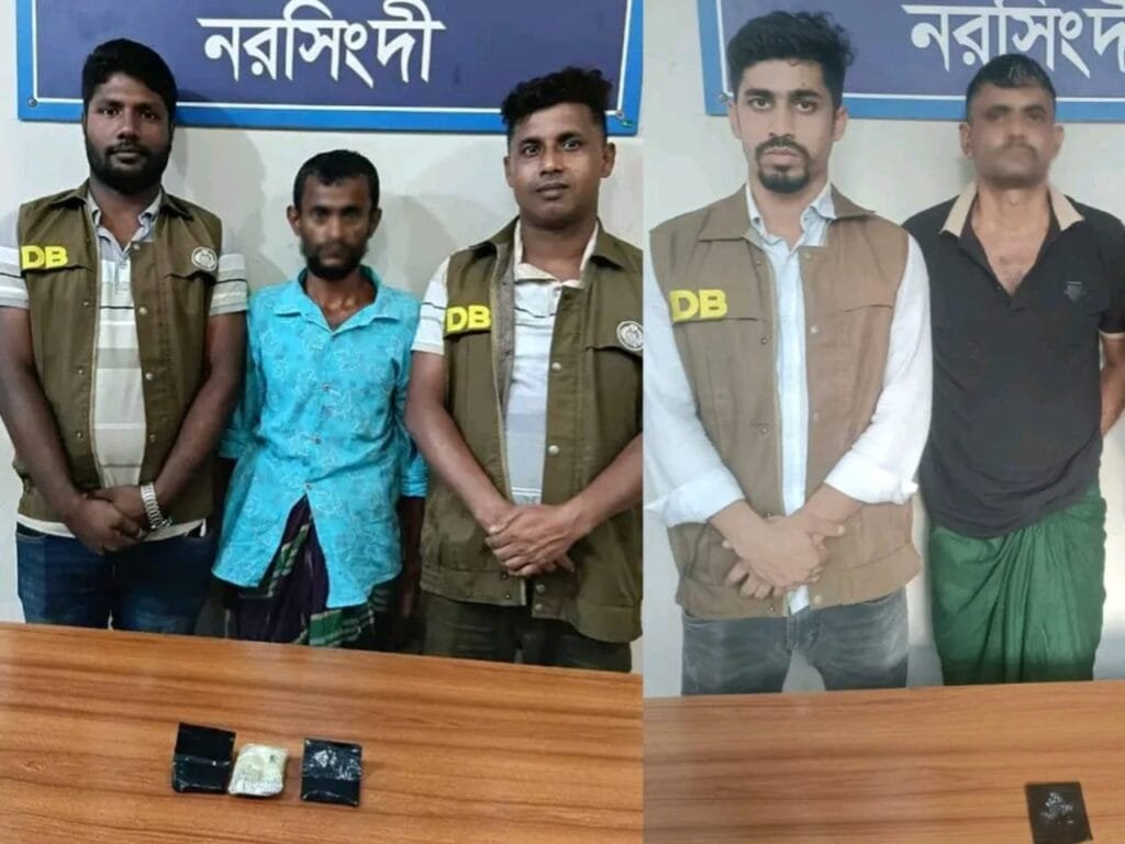 ডিবির পৃথক অভিযানে ইয়াবাসহ দুই মাদক কারবারি আটক