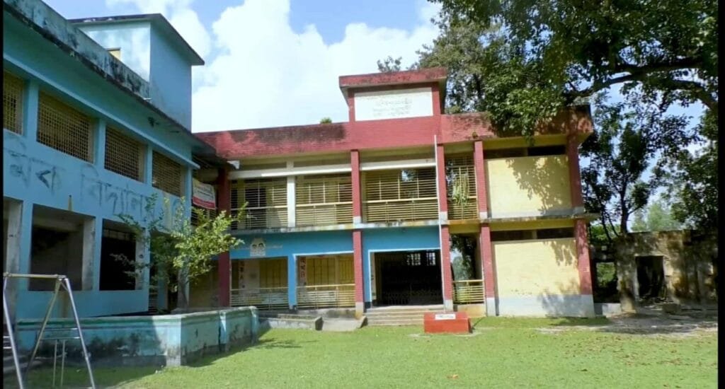 নাগেশ্বরীতে পশ্চিম সাপখাওয়া প্রাইমারি ভোটকেন্দ্র বিধি-বহির্ভূতভাবে স্থানান্তরের পায়তারা