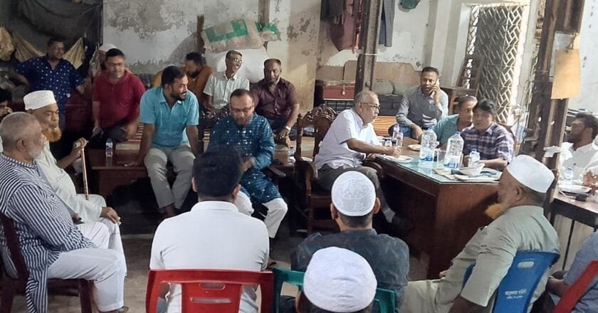 খুলনা বড় বাজার আড়ৎদার সমিতির জরুরি সভায় কার্যক্রম গতিশীল করার সিদ্ধান্ত