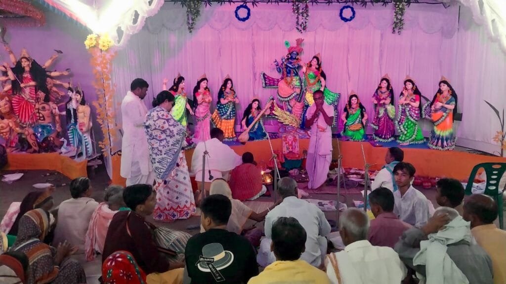 কুড়িগ্রামে বর্ণাঢ্য আয়োজনে সাতদিনব্যাপী রাসযাত্রা উৎসবের সূচনা