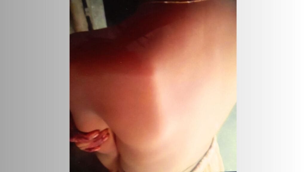 ডুমুরিয়ার মাগুরাঘোনায় স্কুল শিক্ষিকার বিরুদ্ধে শিক্ষার্থীকে মারধরের অভিযোগ