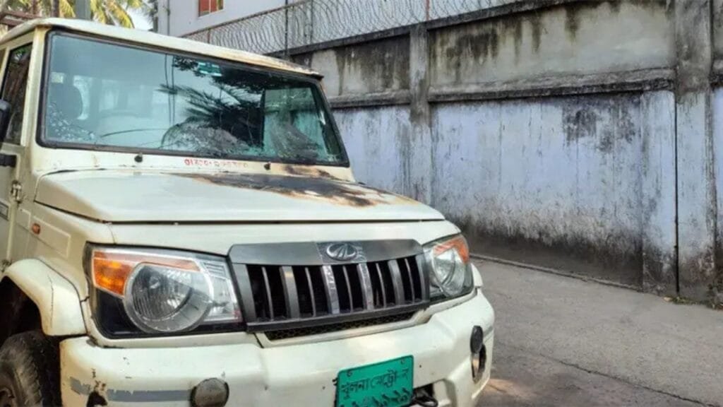 খুলনার খালিশপুরে পিকআপে আগুনের চেষ্টা, পুলিশের নজরদারি জোরদার