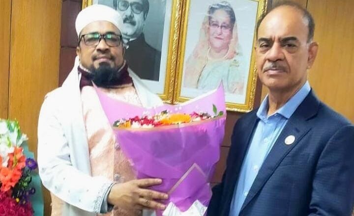 ওলামালীগের নাম ভাঙিয়ে প্রতারণা ও জমিদখলের অভিযোগ : বৈষম্যবিরোধী হত্যা মামলার আসামি মাওলানা ইসমাইল এখনো গ্রেপ্তারবিহীন