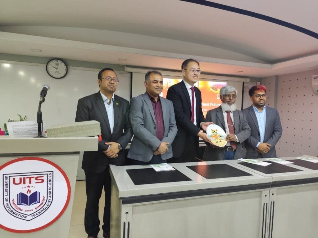 ইউআইটিএসে চীনা সরকারি বৃত্তি (CGS)–২০২৬ বিষয়ে বিশেষ সেমিনার