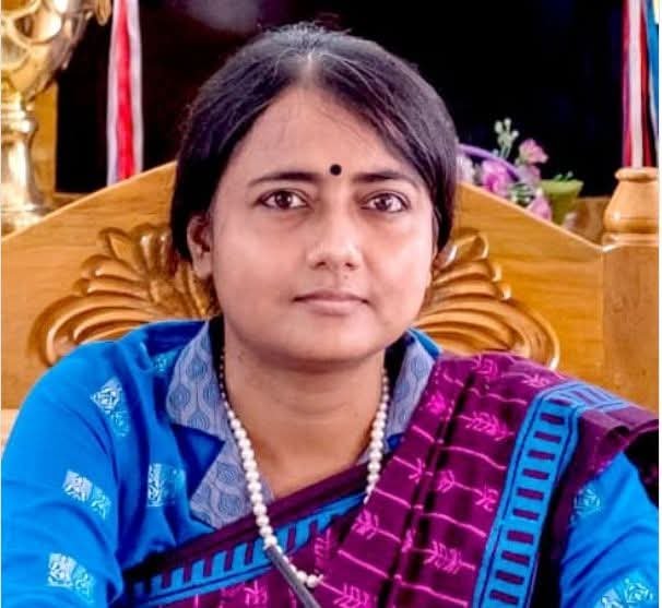 মানিকগঞ্জের নতুন জেলা প্রশাসক নাজমুন আরা সুলতানার যোগদান