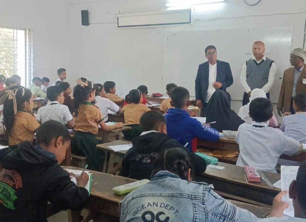 বদলগাছী উপজেলা কিন্ডারগার্টেন অ্যাসোসিয়েশনের বেসরকারি প্রাথমিক বৃত্তি পরীক্ষা শুরু