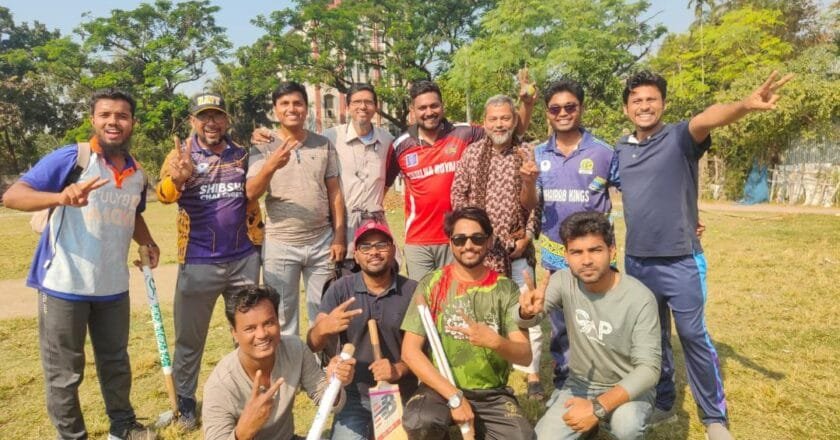 খুলনায় প্রীতি ক্রিকেট ম্যাচে দুর্দান্ত জয় পেয়েছে মর্ডান টাওয়ার দল