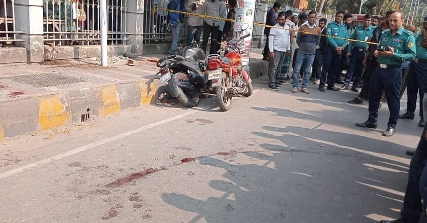আদালত চত্বরে গুলি, একজন নিহত–খুলনায় চাঞ্চল্য
