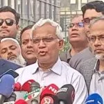 আজ মধ্যরাতে উন্নত চিকিৎসার জন্য লন্ডন নেওয়া হচ্ছে সাবেক প্রধানমন্ত্রী বেগম খালেদা জিয়াকে