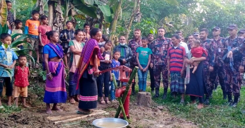 পানছড়িতে বিজিবি’র মানবিক সহয়তা প্রদান