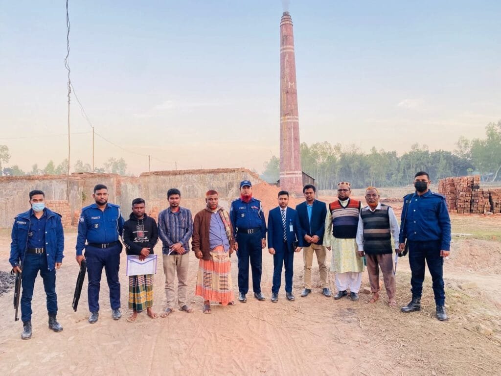 কুড়িগ্রামে তিন ইটভাটায় ভ্রাম্যমাণ আদালতের জরিমানা