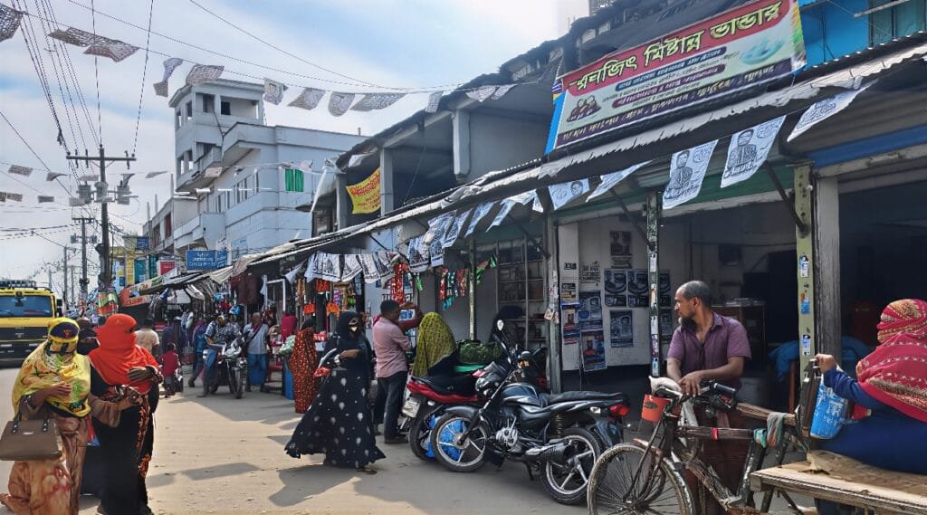 চুকনগর-যতিন কাশিম সড়কের অবৈধ স্থাপনা উচ্ছেদে হাইকোর্টের রায়, এক মাসেও বাস্তবায়ন হয়নি