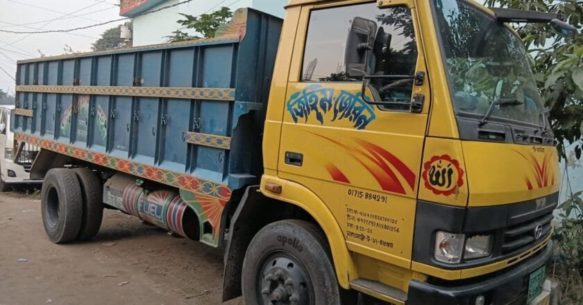 সলঙ্গায় বাস ডাকাতির ঘটনায় আটক ৩