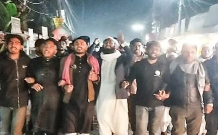 ওসমান হাদিকে গুলির ঘটনায় মানিকগঞ্জে ছাত্র-জনতার বিক্ষোভ