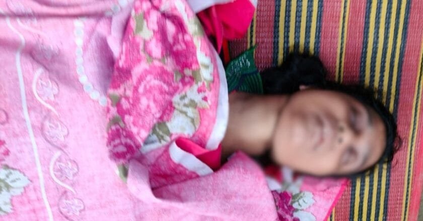 খুলনার পাইকগাছায় বিধবাকে হত্যা করে গাছে ঝুলিয়ে রাখার অভিযোগে দেবর গ্রেফতার