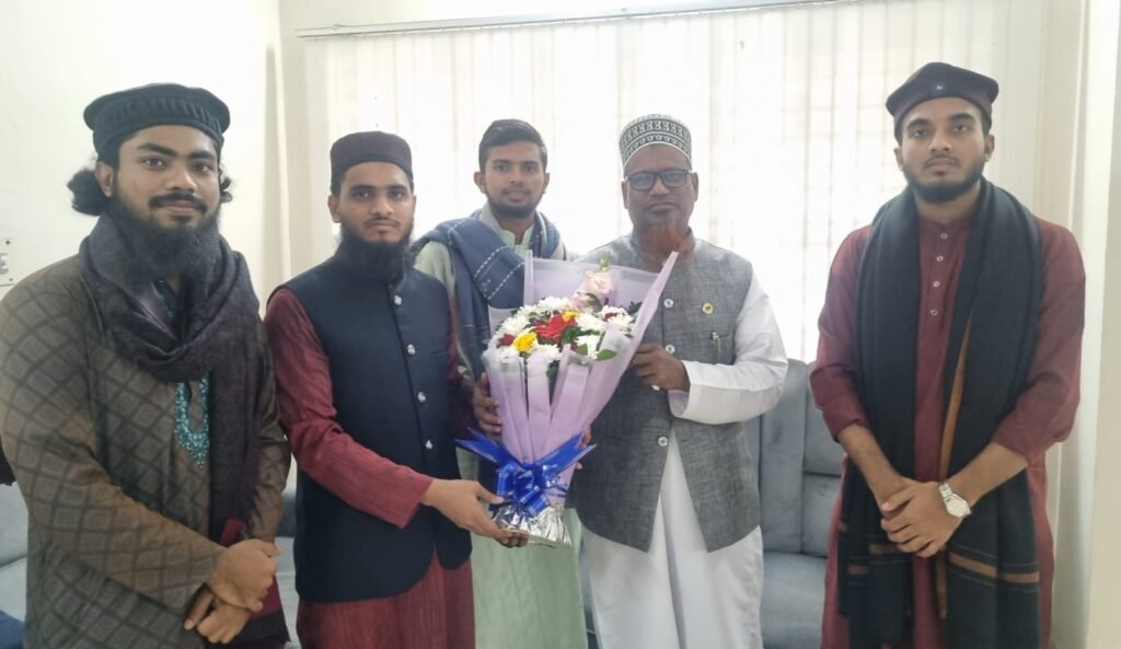 মাদ্রাসা শিক্ষা বোর্ড চেয়ারম্যানের সঙ্গে তালাবা নেতৃবৃন্দের সৌজন্য সাক্ষাৎ